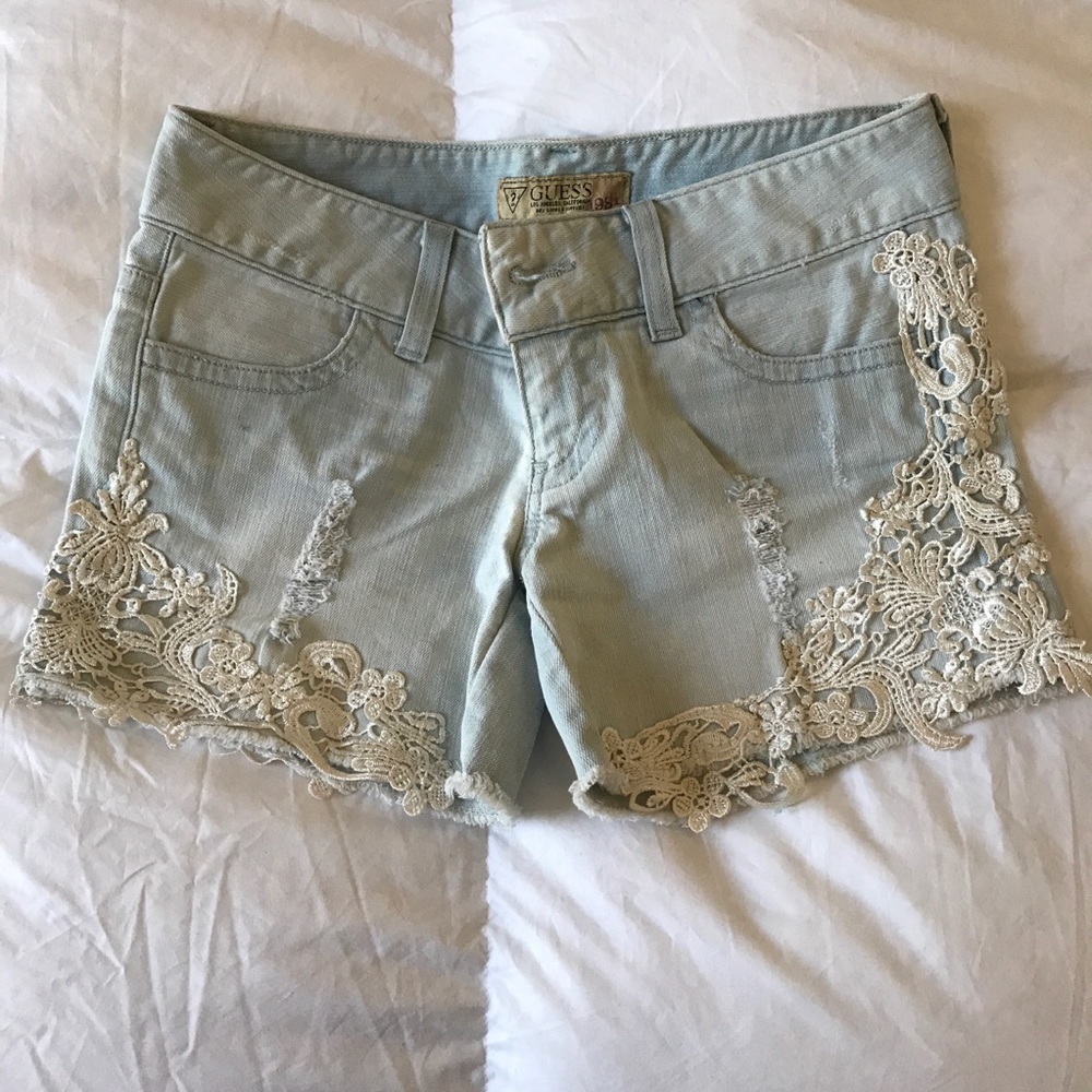 Demin and lace Guess shorts